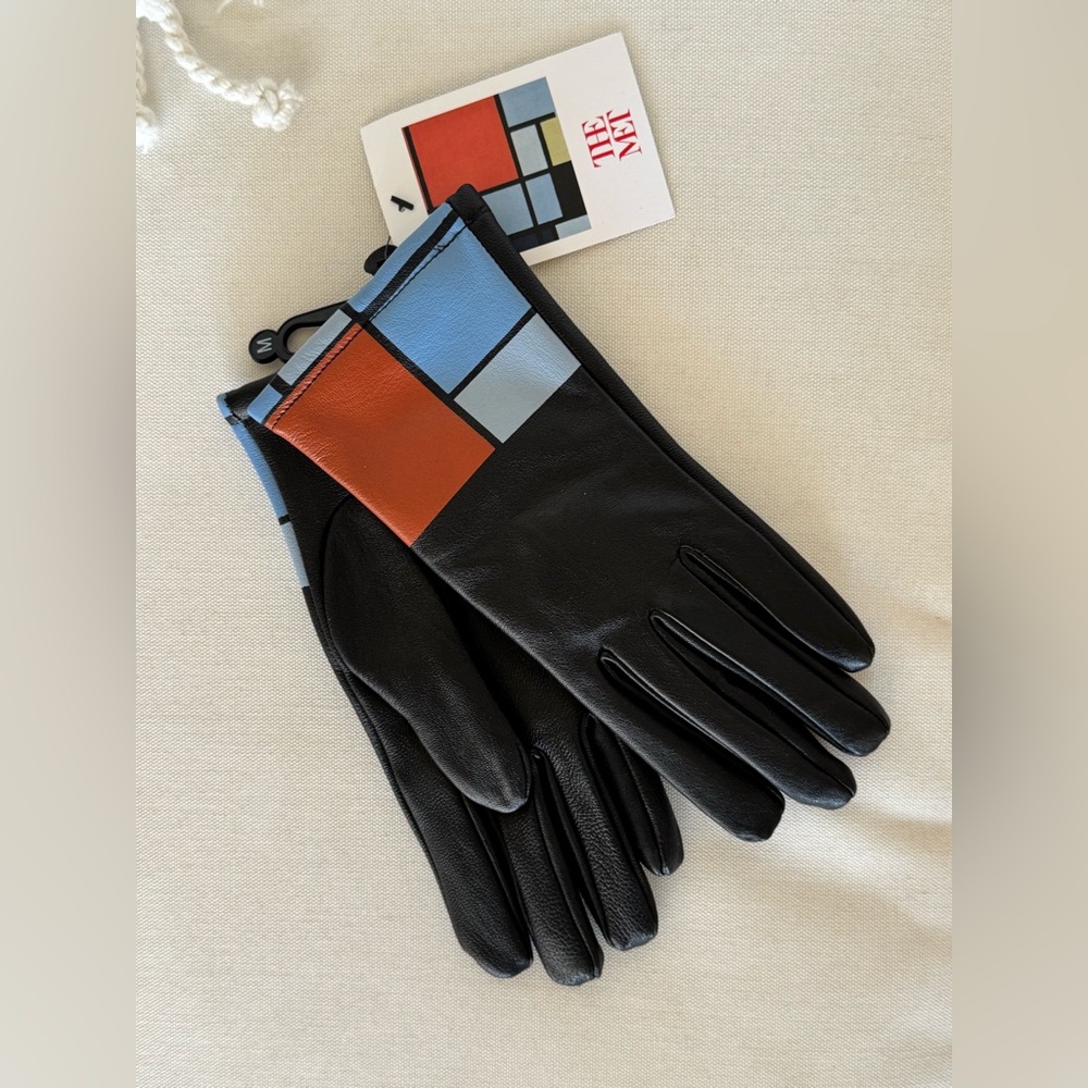 Ladies Leather Mondrian The Met Gloves Size M new with tags